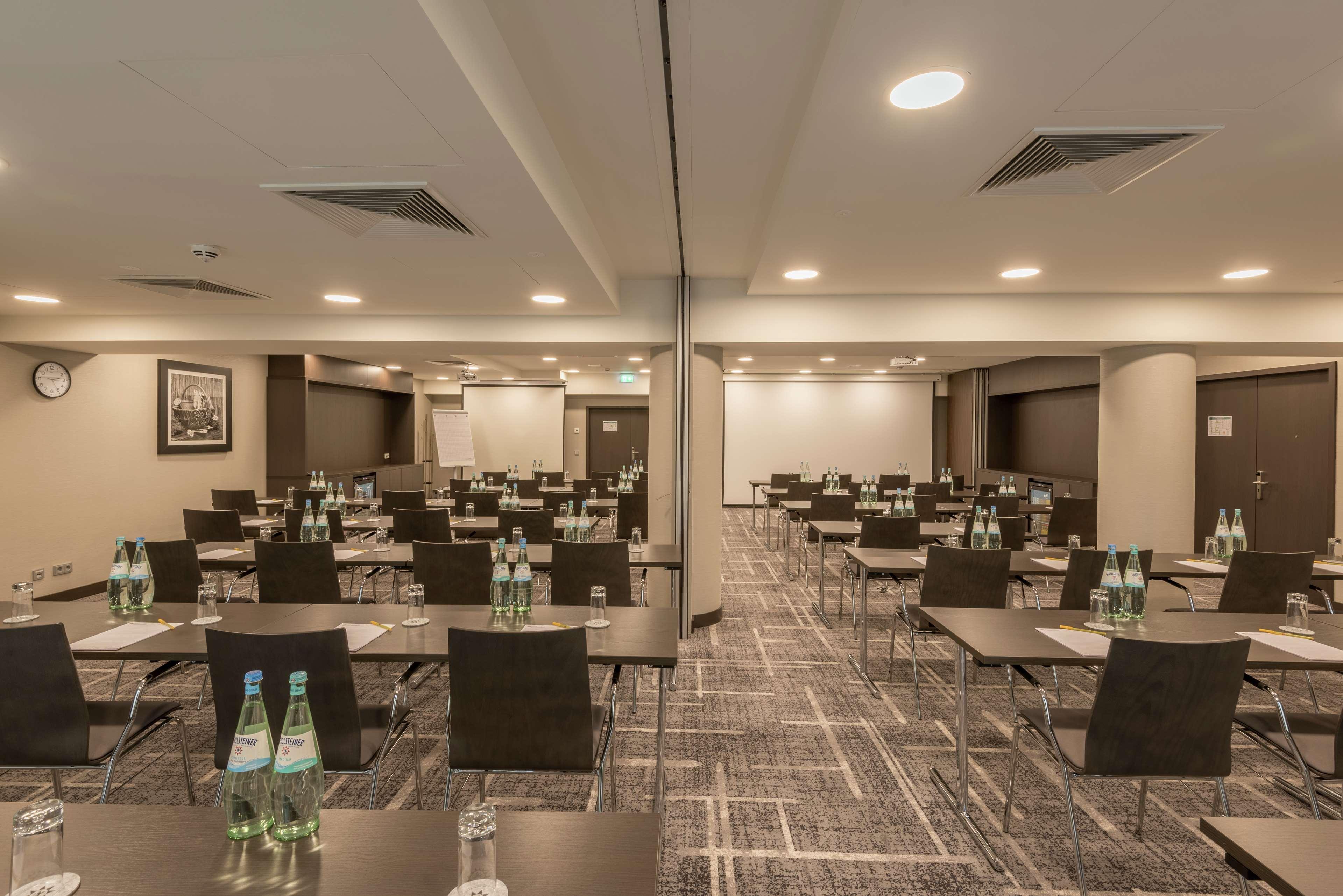 Hilton Garden Frankfurt Centre 4*