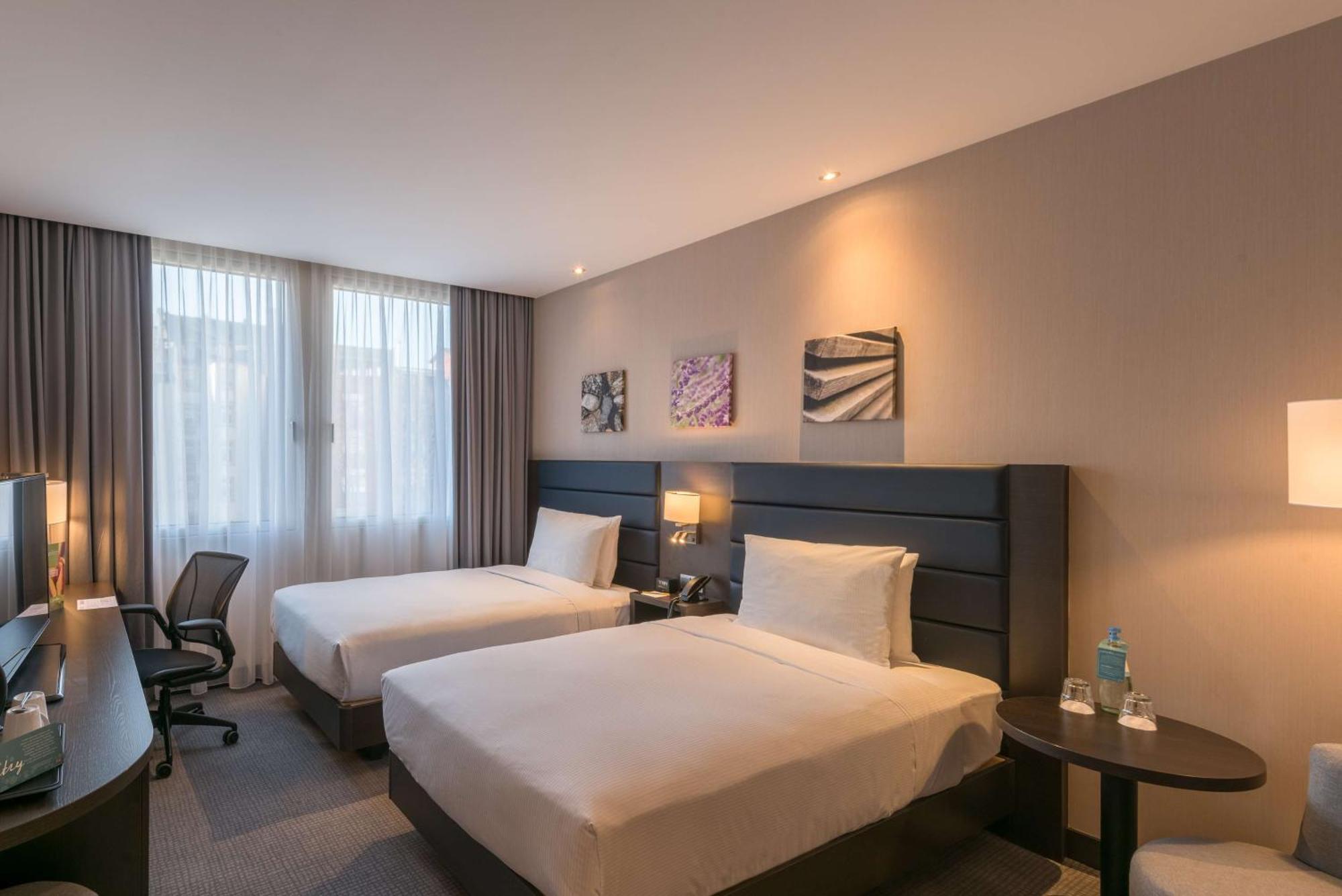Hilton Garden Frankfurt Centre Hotel 4*