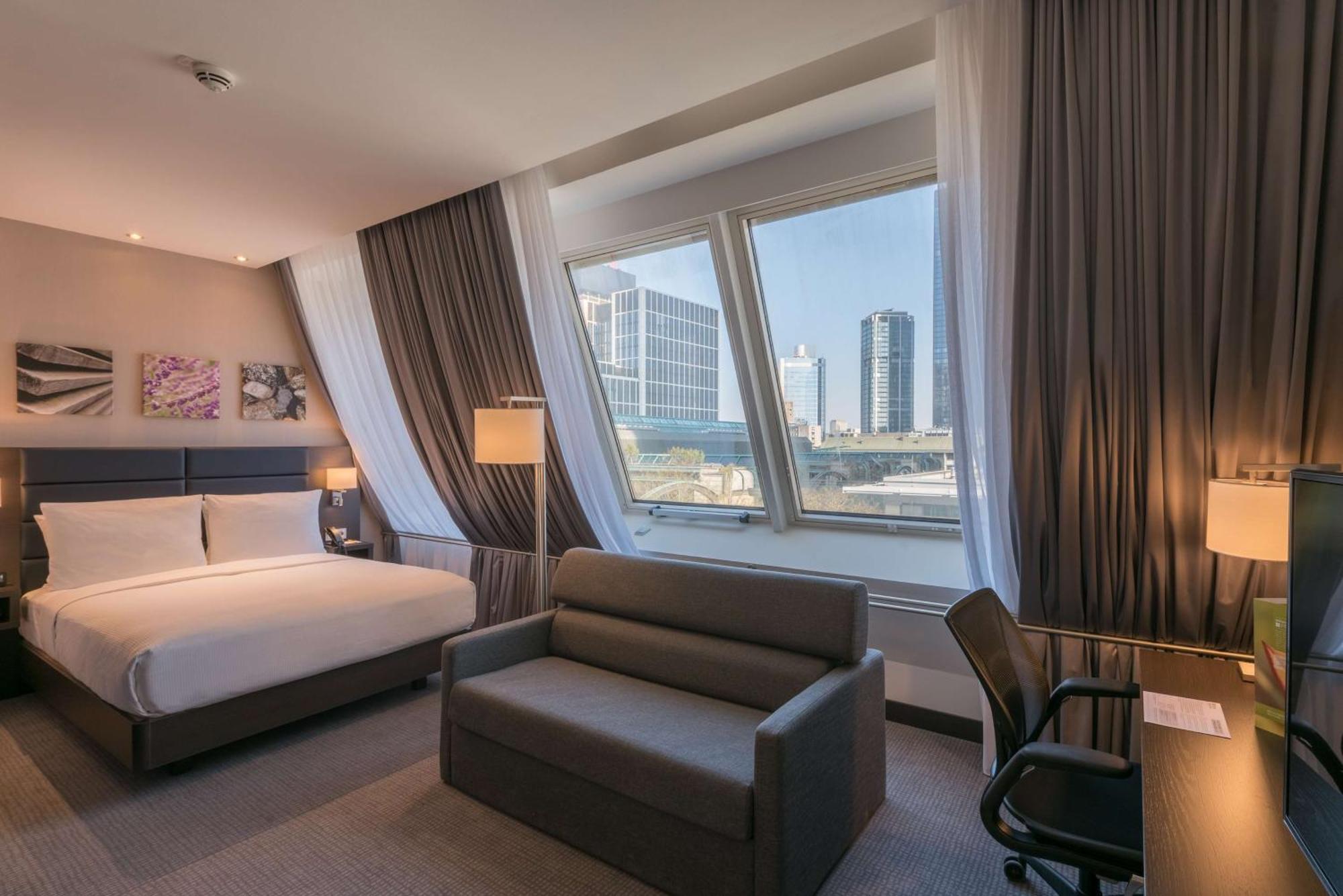 Hilton Garden Frankfurt Centre Hotel 4*