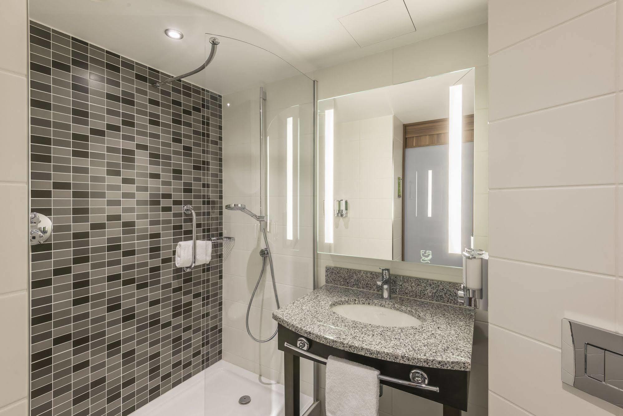 Hotel Hilton Garden Frankfurt Centre 4*